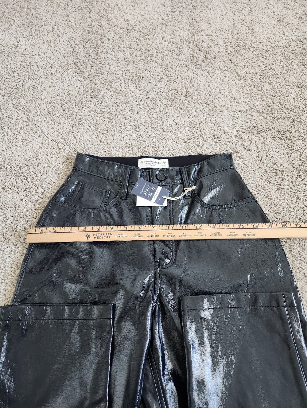 NWT Abercrombie & Fitch Curve Love Patent Leather 90s Straight Ultra High Rise - Picture 7 of 9